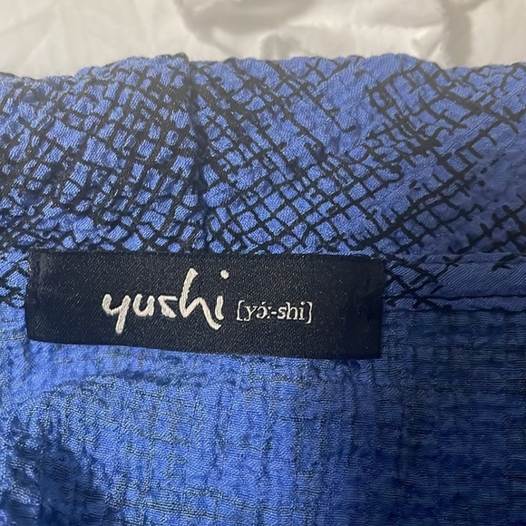 Lagenlook, artsy, asymmetrical tunic. Blue black pattern cowl neck sleeveless. - Picture 9 of 12